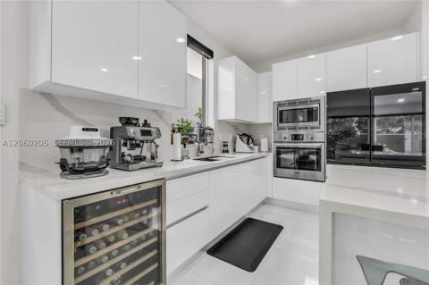 9730 NW 74th Ter, Doral FL - photo 17 of 71