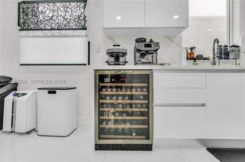 9730 NW 74th Ter, Doral FL - photo 7 of 71