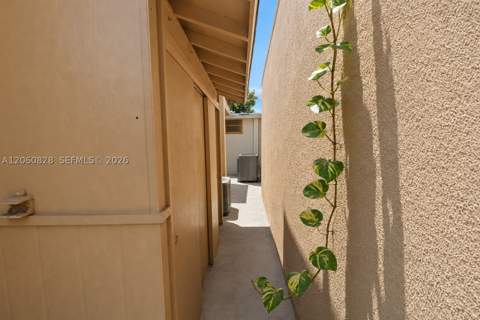 7334 Pepper Pike Dr, Hialeah FL - photo 20 of 27