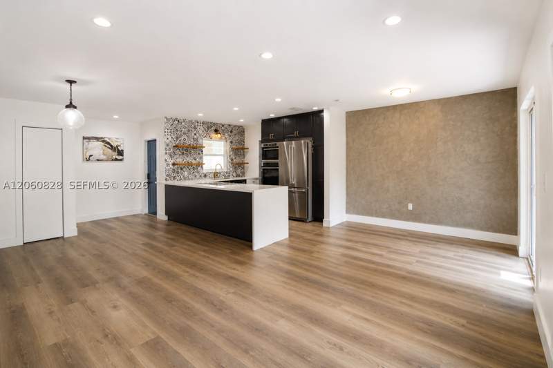 2 bedroom SingleFamilyResidence at 7334 Pepper Pike Dr, Country Club Of Miami Fai, Hialeah — photo 4