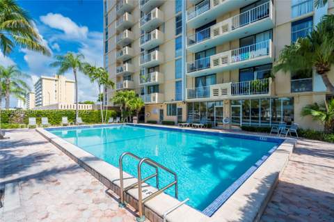 2350 NE 135th St 1510, North Miami FL - photo 24 of 33
