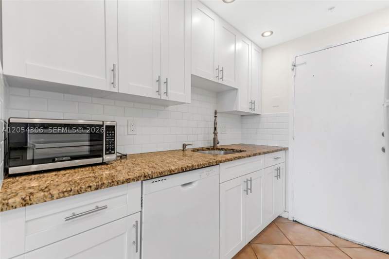 2 bedroom Condominium at 2350 NE 135th St 1510, Vecino Del Mar Condo, North Miami — photo 5