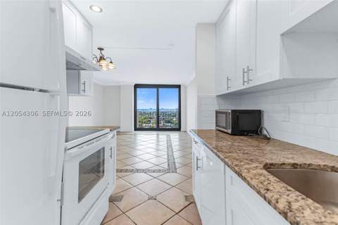 2350 NE 135th St 1510, North Miami FL - photo 7 of 33