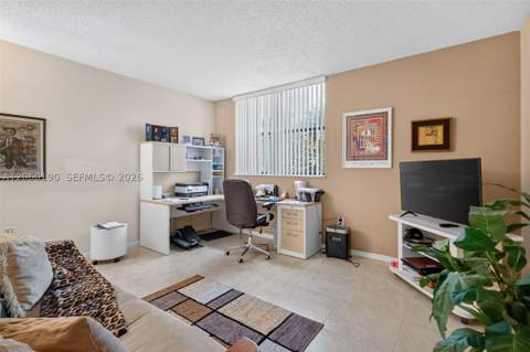 900 NE 195th St 109, Miami FL - photo 21 of 46
