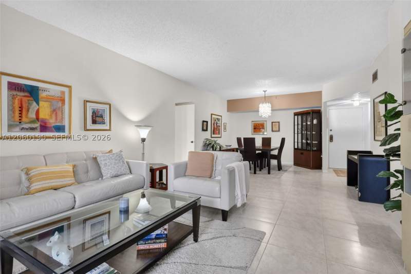 2 bedroom Condominium at 900 NE 195th St 109, Chantilly Condo, Miami — photo 4