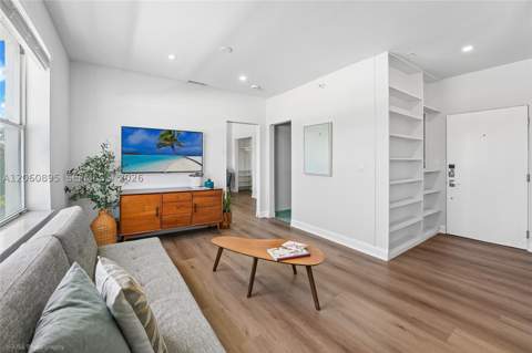 1502 Jefferson Avenue 301, Miami Beach FL - photo 8 of 30