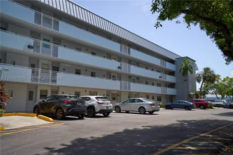 3600 NE 170th St 401, North Miami Beach FL - photo 17 of 17