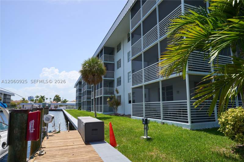 2 bedroom Condominium at 3600 NE 170th St 401, Eden Isles Condo # 4, North Miami Beach — photo 4
