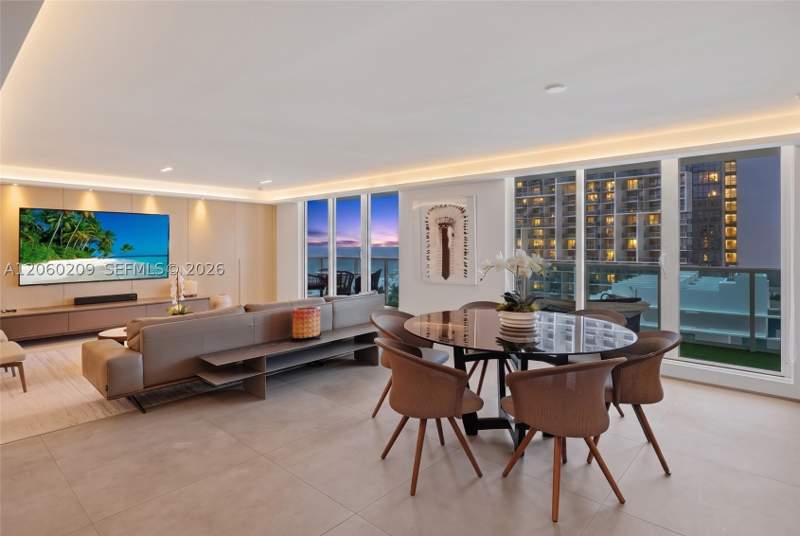 2 bedroom Condominium at 2301 Collins Ave 1003/1004, Roney Palace Condo, Miami Beach — photo 4