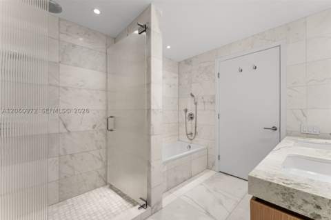 500 Alton Rd 2105, Miami Beach FL - photo 17 of 44