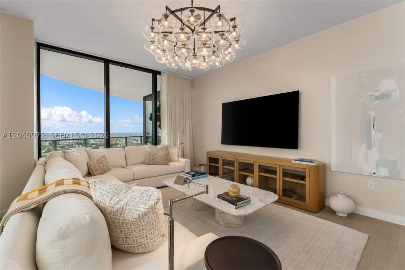 3 bedroom Condominium at 500 Alton Rd 2105, Five Park, Miami Beach — photo 2
