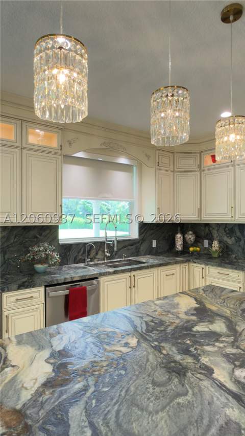 27803 SW 172nd Pl, Homestead FL - photo 6 of 47