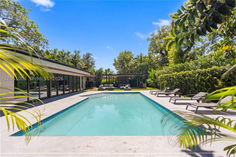 6 bedroom SingleFamilyResidence at 20020 NE 21st Ct, Oak Forest, Miami — photo 3