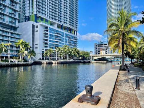 90 SW 3rd St 2001, Miami FL - photo 16 of 25