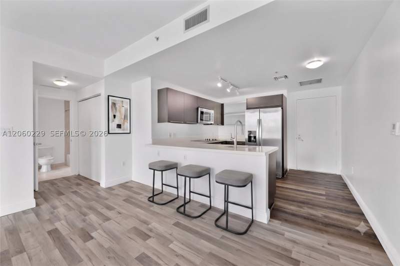 2 bedroom Condominium at 90 SW 3rd St 2001, Ivy Condo, Miami — photo 3