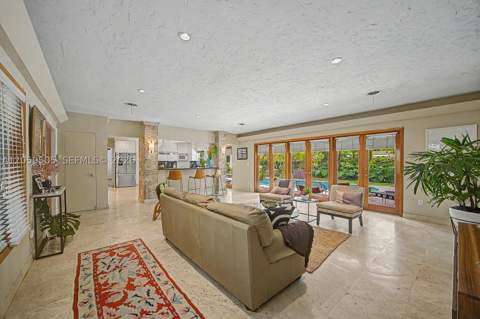 7331 SW 117th Ter, Pinecrest FL - photo 7 of 34