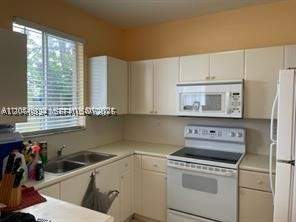 3 bedroom Townhouse at 2821 SE 15th Rd 91, Shoma Townhomes At Keysco, Homestead — photo 4