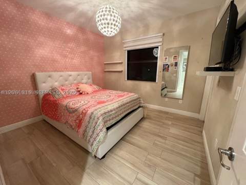 8925 NW 99th Ct, Doral FL - photo 16 of 24