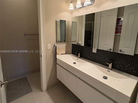 8925 NW 99th Ct, Doral FL - photo 18 of 24
