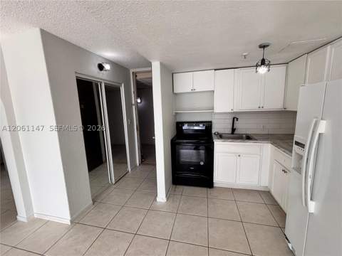 16450 NW 2nd Ave 207, Miami FL - photo 13 of 27