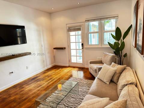 736 13th St 104, Miami Beach FL - photo 13 of 25