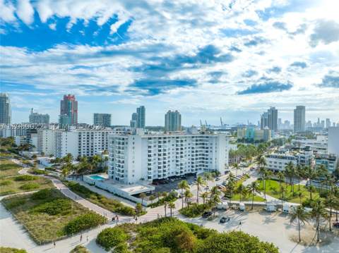 465 Ocean Dr 303, Miami Beach FL - photo 24 of 27