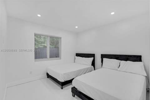 15230 NE 2nd Ave, Miami FL - photo 15 of 49