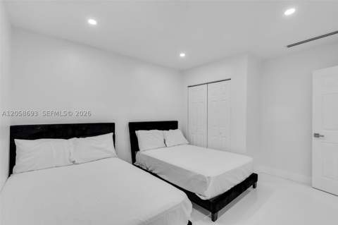 15230 NE 2nd Ave, Miami FL - photo 16 of 49