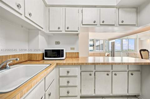 7441 Wayne Ave 10C, Miami Beach FL - photo 14 of 26