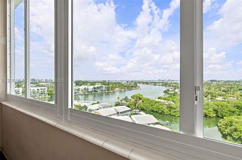 7441 Wayne Ave 10C, Miami Beach FL - photo 22 of 26