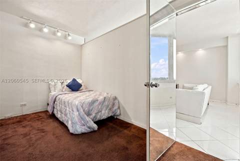 7441 Wayne Ave 10C, Miami Beach FL - photo 23 of 26