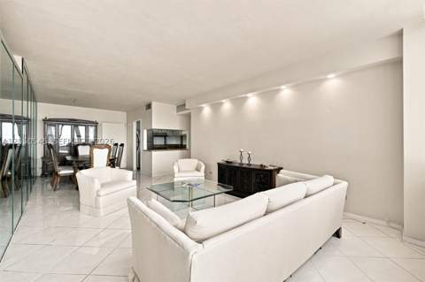 7441 Wayne Ave 10C, Miami Beach FL - photo 8 of 26