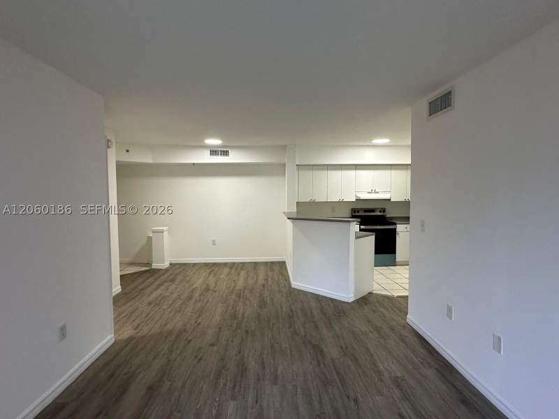 3 bedroom Condominium at 17602 NW 25th Ave 304, The Oaks At Miami Gardens, Miami Gardens — photo 2
