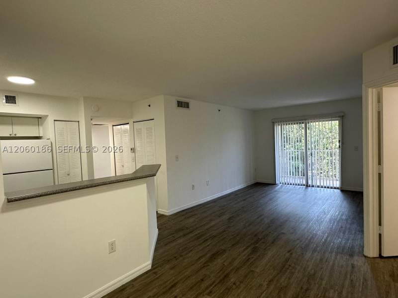 3 bedroom Condominium at 17602 NW 25th Ave 304, The Oaks At Miami Gardens, Miami Gardens — photo 4