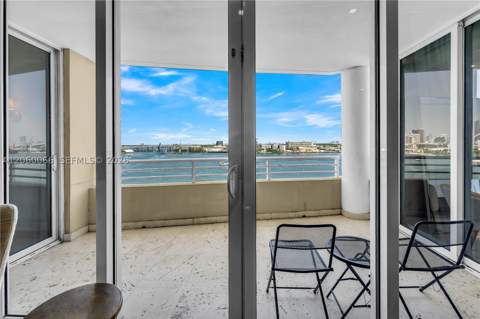 848 Brickell Key Dr 1102, Miami FL - photo 12 of 48