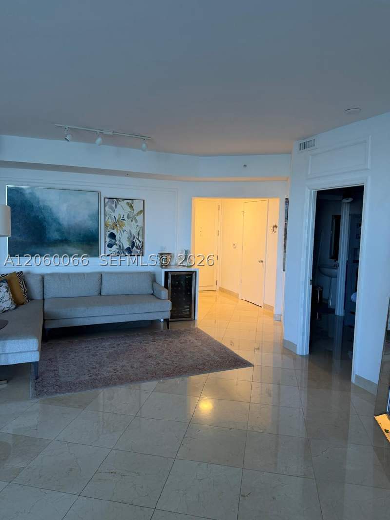 2 bedroom Condominium at 848 Brickell Key Dr 1102, Three Tequesta Point Cond, Miami — photo 2