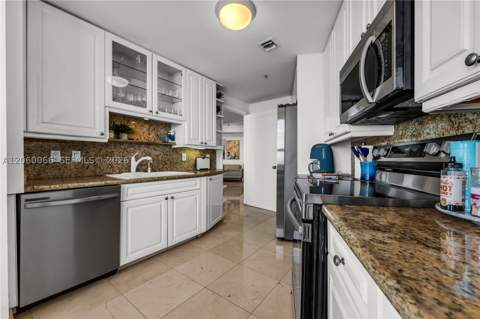 848 Brickell Key Dr 1102, Miami FL - photo 22 of 48