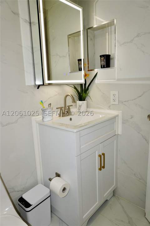 8408 SW 208th Ter, Cutler Bay FL - photo 23 of 30