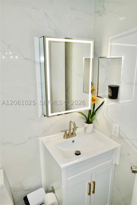 8408 SW 208th Ter, Cutler Bay FL - photo 24 of 30