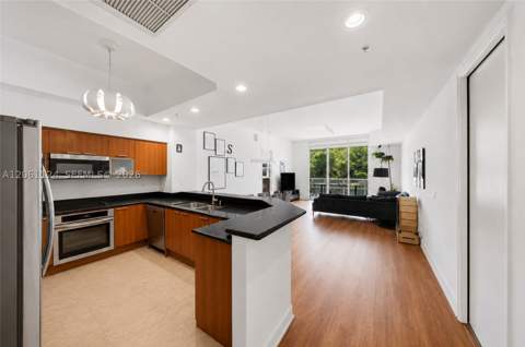 15051 Royal Oaks Ln 102, North Miami FL - photo 9 of 42