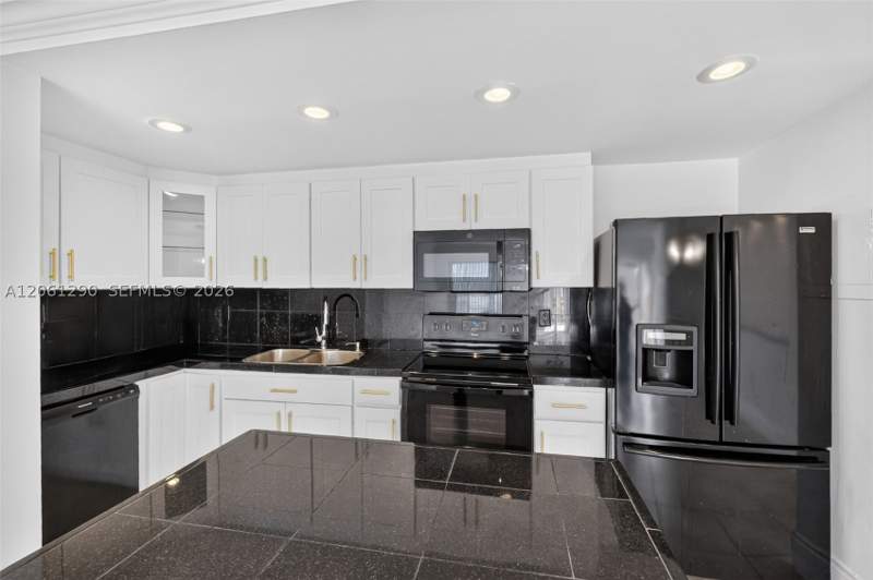 2 bedroom Condominium at 4544 NW 79th Ave 1H, Doral Gardens Condo, Doral — photo 2