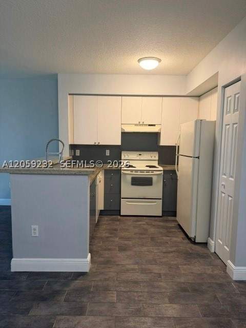 2 bedroom Condominium at 11060 SW 196th St 110, Paradise Pointe Condo, Cutler Bay — photo 2