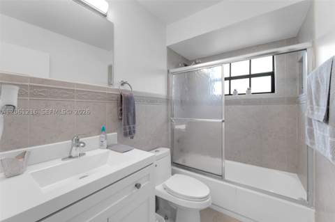 8612 SW 148th Pl, Miami FL - photo 10 of 36