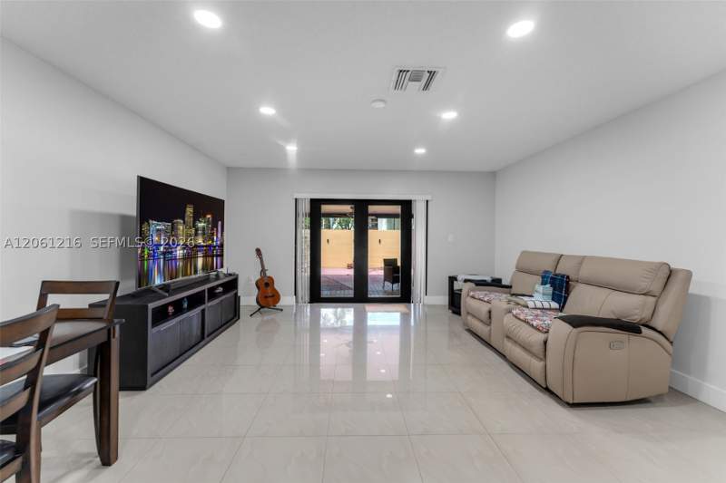 3 bedroom Townhouse at 8612 SW 148th Pl, Kendale Lakes West Townho, Miami — photo 5