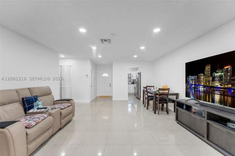 8612 SW 148th Pl, Miami FL - photo 6 of 36