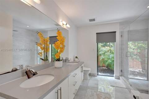 20475 NE 10th Place, Miami FL - photo 12 of 24