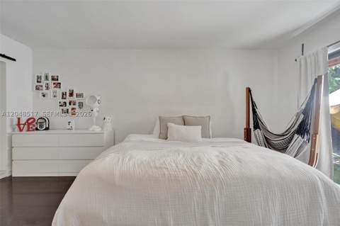 20475 NE 10th Place, Miami FL - photo 19 of 24