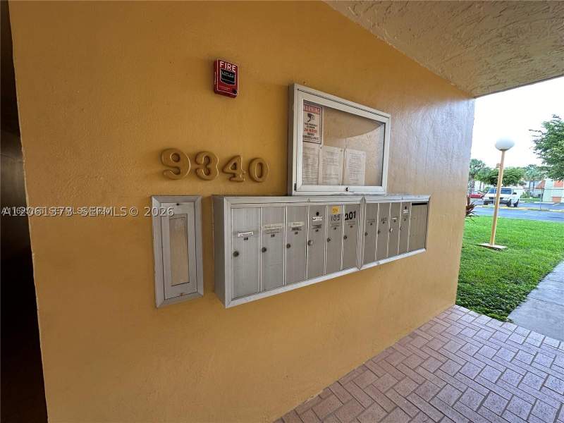 2 bedroom Condominium at 9340 W Flagler St 104B, South Winds Condo, Miami — photo 2