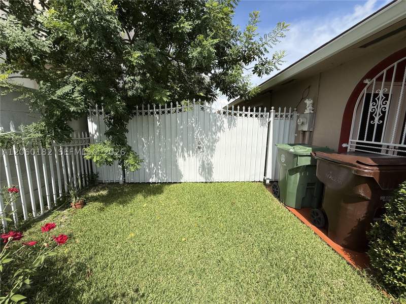 3 bedroom SingleFamilyResidence at 7510 W 4th Ave, Andre Park, Hialeah — photo 5