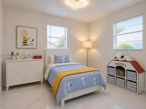 19727 SW 118th Pl, Miami FL - photo 7 of 18